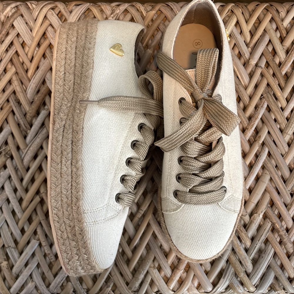 NWOT Espadrille platform tennis shoe. Never worn. Perfect condition! Size 8